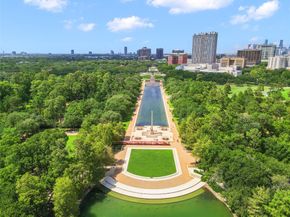 1400 Hermann Drive 15D, Houston TX 77004