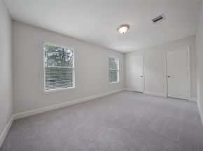 32 E Lance Leaf Road, The Woodlands TX 77381