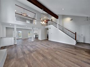 32 E Lance Leaf Road, The Woodlands TX 77381