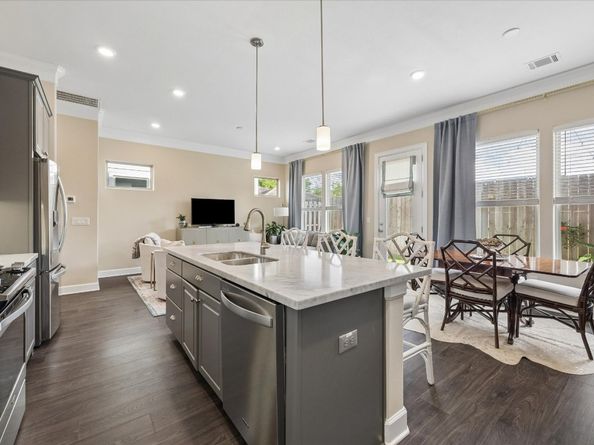 815 Shallow Hollow Drive, Houston TX 77018