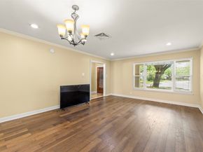 7722 Richmond Avenue, Houston TX 77063