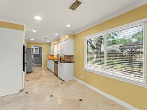7722 Richmond Avenue, Houston TX 77063