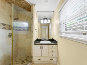 7722 Richmond Avenue, Houston TX 77063
