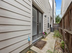 5528 Cornish Street E, Houston TX 77007