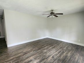 9110 Kentshire Drive A B, Houston TX 77078