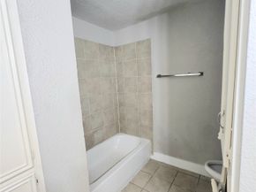 9110 Kentshire Drive A B, Houston TX 77078