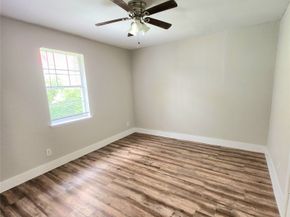 9110 Kentshire Drive A B, Houston TX 77078