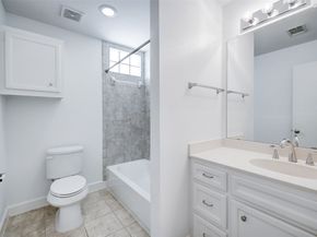 5941 South Loop E 1002, Houston TX 77033