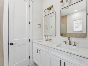 8918 Sunshine Laverne Lane, Houston TX 77080