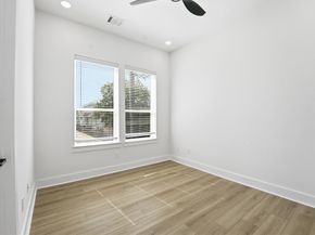 8918 Sunshine Laverne Lane, Houston TX 77080