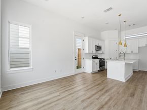 8918 Sunshine Laverne Lane, Houston TX 77080