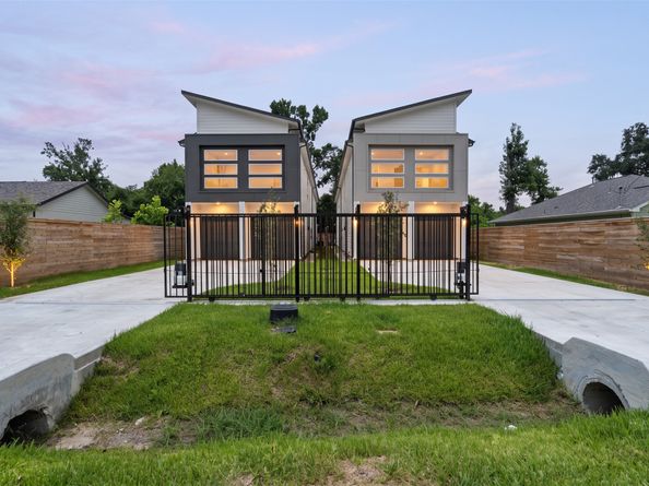 7321 Laura Koppe Road, Houston TX 77028