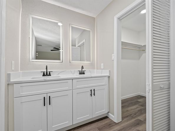 14814 Mcleod Drive, Houston TX 77060