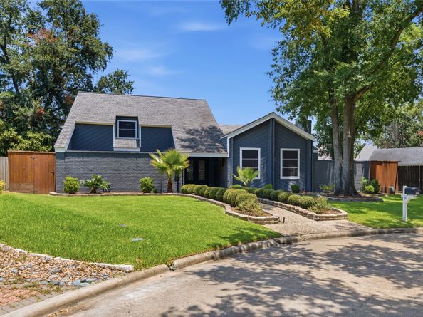 703 Queensmill Court, Houston TX 77079