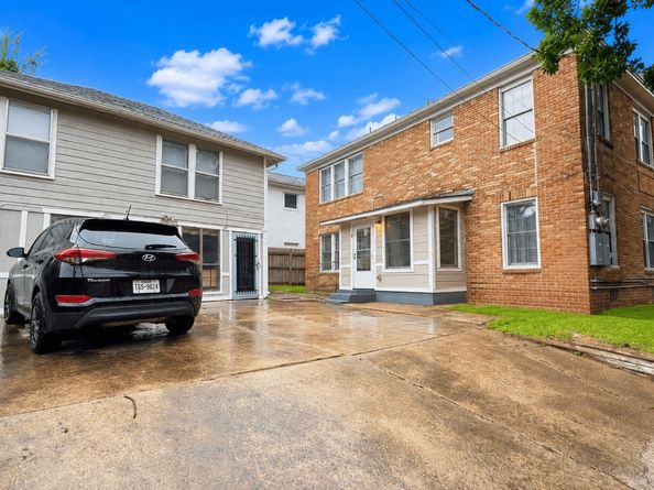 5121 Polk Street, Houston TX 77023