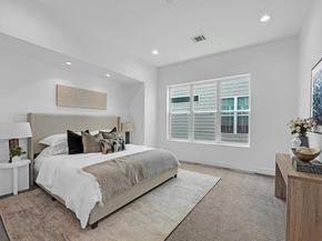 5871 E Post Oak Lane, Houston TX 77055