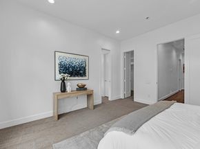 5871 E Post Oak Lane, Houston TX 77055