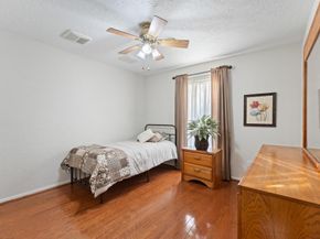 5515 Moss Glenn Lane, Houston TX 77088
