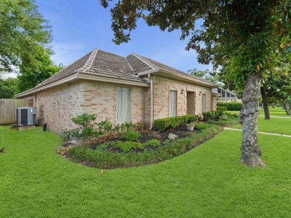 5515 Moss Glenn Lane, Houston TX 77088