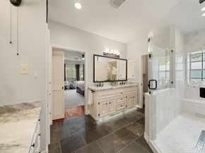 835 W 43rd Street, Houston TX 77018