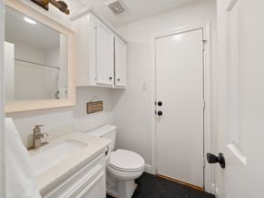 835 W 43rd Street, Houston TX 77018