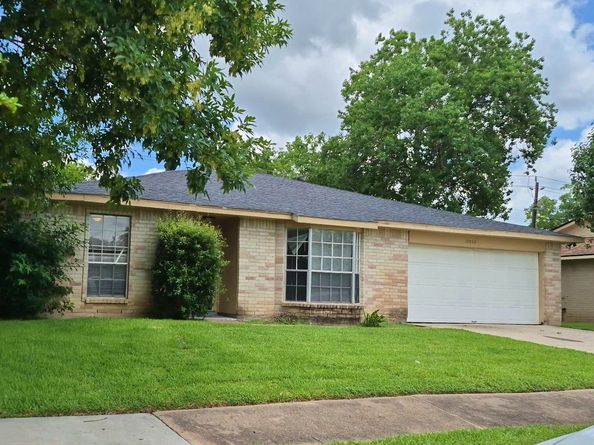 13942 Towne Way Drive, Sugar Land TX 77498