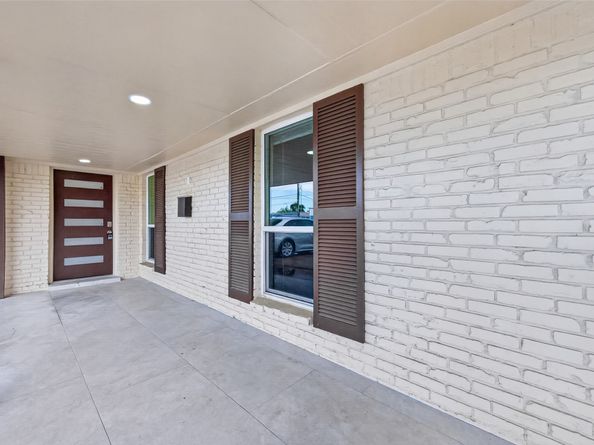 1341 Conrad Sauer Drive, Houston TX 77043