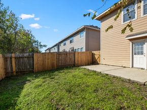 2911 Hackamore Hollow Lane, Houston TX 77014