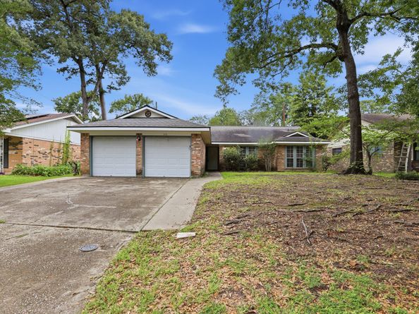 313 Bois D Arcade Drive, Conroe TX 77301