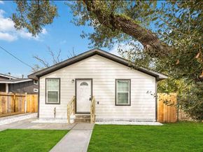 7921 Little Street, Houston TX 77028