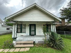 5017 Terry Street, Houston TX 77009
