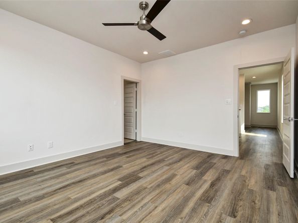 2104 Diagonal Lane, Houston TX 77051