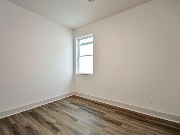 2104 Diagonal Lane, Houston TX 77051