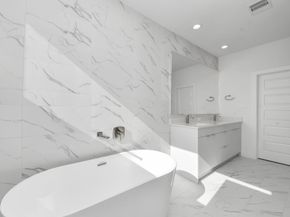 2104 Diagonal Lane, Houston TX 77051