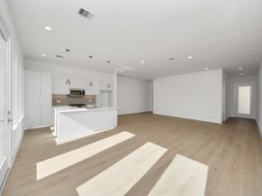 2104 Diagonal Lane, Houston TX 77051