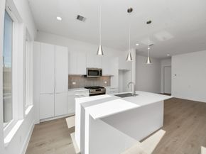 2104 Diagonal Lane, Houston TX 77051