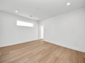 2104 Diagonal Lane, Houston TX 77051