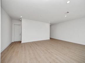 2104 Diagonal Lane, Houston TX 77051