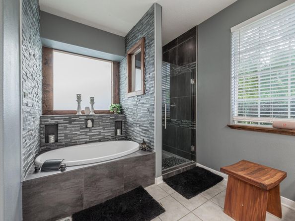 1310 Big Pines, Tomball TX 77375