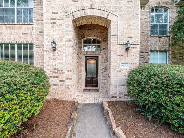 1310 Big Pines, Tomball TX 77375