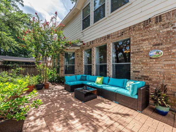 1310 Big Pines, Tomball TX 77375