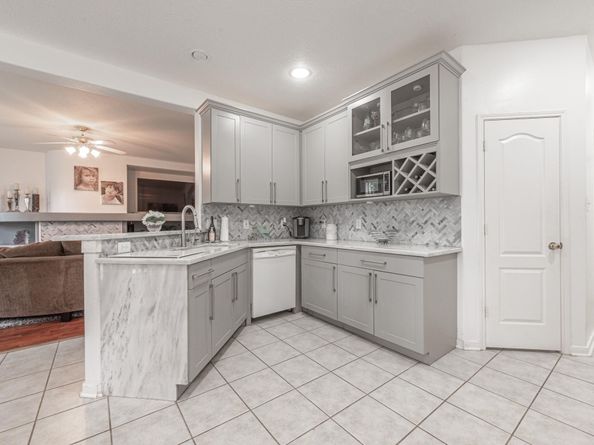 1310 Big Pines, Tomball TX 77375