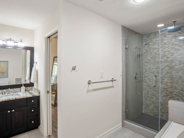 2703 Jackson Street, Houston TX 77004