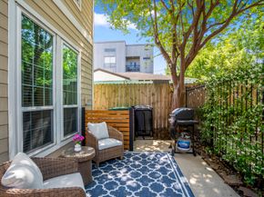 2703 Jackson Street, Houston TX 77004