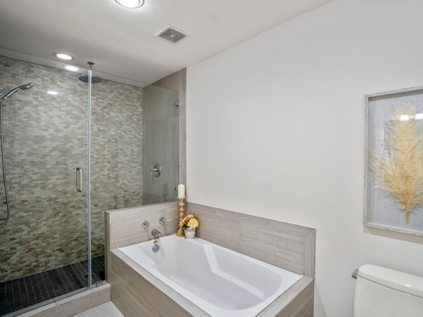 2703 Jackson Street, Houston TX 77004