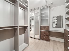 2047 Westcreek Lane 505, Houston TX 77027