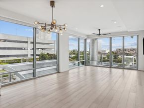 2047 Westcreek Lane 505, Houston TX 77027