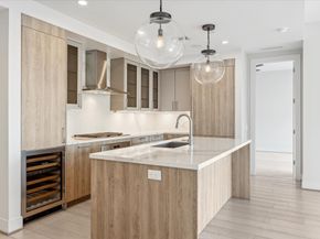 2047 Westcreek Lane 505, Houston TX 77027