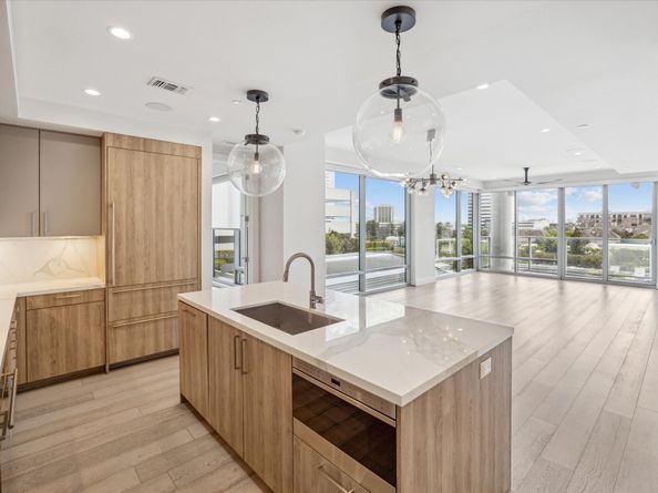 2047 Westcreek Lane 505, Houston TX 77027