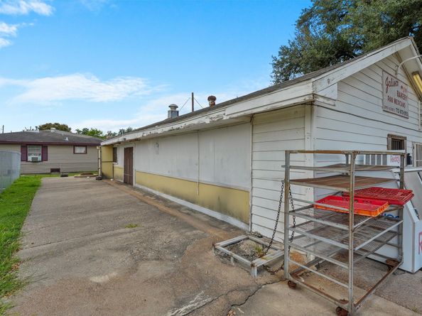 2915 Kashmere Street, Houston TX 77026